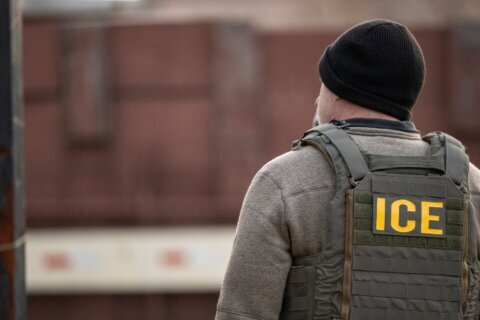 ICE duplica número de agentes en un año
