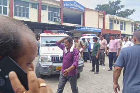 Crowd surge at Hindu temple in northern India leaves at least 6 dead