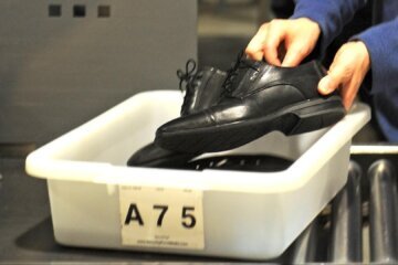 The days of taking off your shoes at the airport are coming to an end. The Department of Homeland Security announced Tuesday that it will be ending its policy that requires passengers to remove their shoes at regular security checkpoints. CBS News senior transportation correspondent Kris Van Cleave reports.