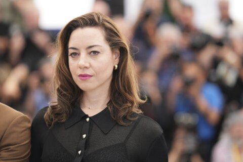 Aubrey Plaza describes grief over husband Jeff Baena’s death, likens it to an ‘ocean of awfulness’