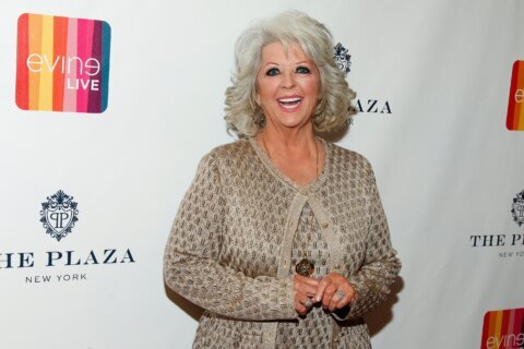 Paula Deen has abruptly closed the Savannah restaurant that launched her to Food Network fame