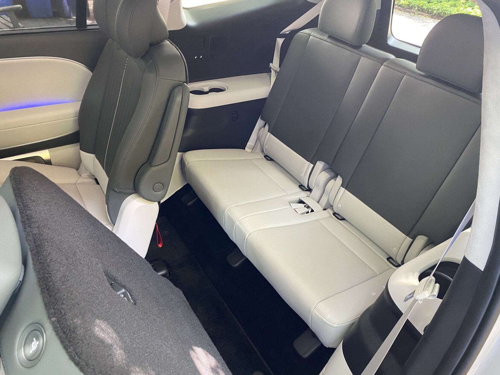 This is a three-row electric SUV with an estimated 311 miles of range, according to the Environmental Protection Agency. The dash claimed a maximum of 360 miles.