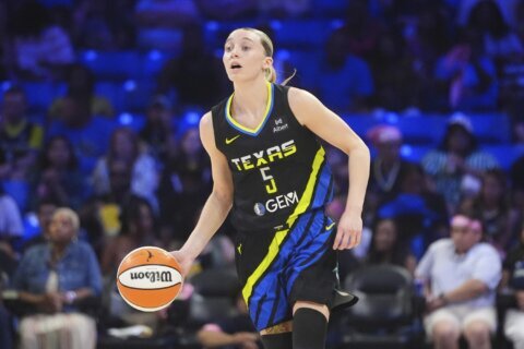 Paige Bueckers scores 44 points, sets WNBA rookie record in Dallas Wings' loss