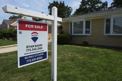 Homeowners turn to cash-out refinancing to take advantage of big gains in home equity