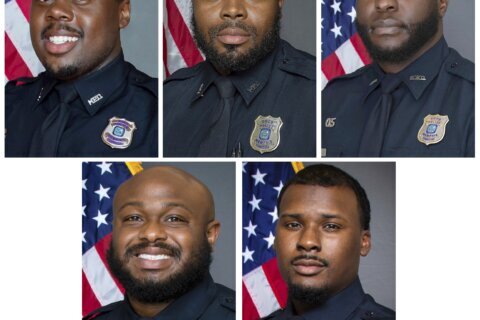 New trial ordered for 3 Memphis ex-officers in connection with the beating death of Tyre Nichols
