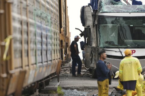Workers’ daily commute to Mexico City ends in tragedy in fatal train-bus collision