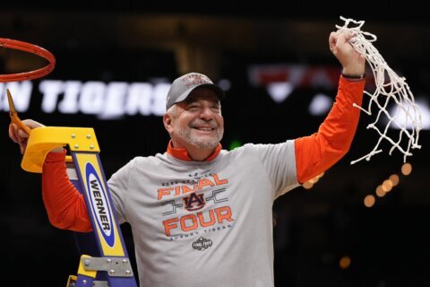 Bruce Pearl, winningest men's basketball coach in Auburn history, announces retirement
