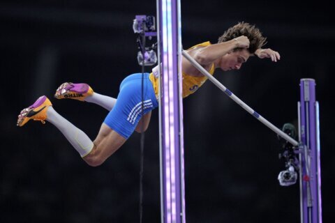 Duplantis gives Japanese fans what they came for — another world record in pole vault