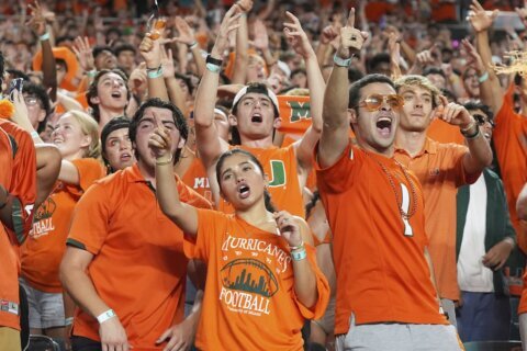 Daniels' leaping catch still the buzz for No. 5 Miami, even as he tries to turn the page