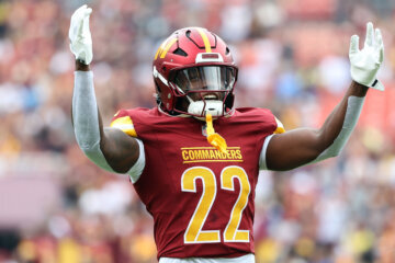 Washington Commanders running back Jacory Croskey-Merritt (22) celebrates before an NFL football game against the Las Vegas Raiders, Sunday, Sept. 21, 2025, in Landover, Md. (AP Photo/Daniel Kucin Jr.)