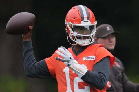 Shedeur Sanders promoted to Browns backup QB, will be behind rookie Dillon Gabriel against Steelers