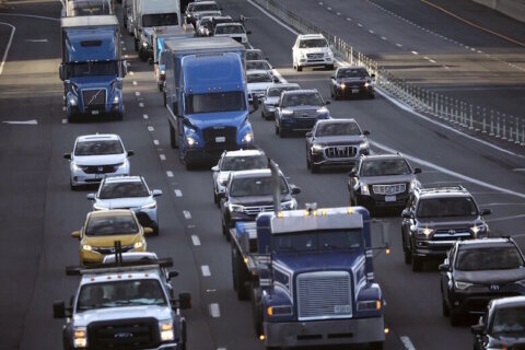 Decision looms on future of I-495 express lanes across Woodrow Wilson Bridge