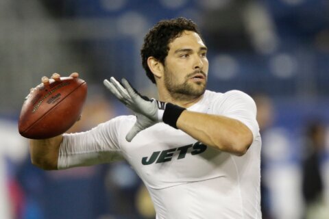 Truck driver sues Mark Sanchez and Fox after violent fight over parking space