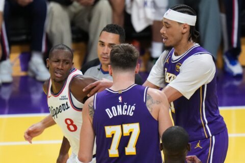 Doncic criticizes the NBA Cup court, but praises Lakers for support in late-game skirmish with Dunn