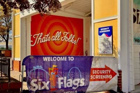 ‘That’s all, folks’: Thrill-seekers say goodbye to Six Flags America in Prince George’s County