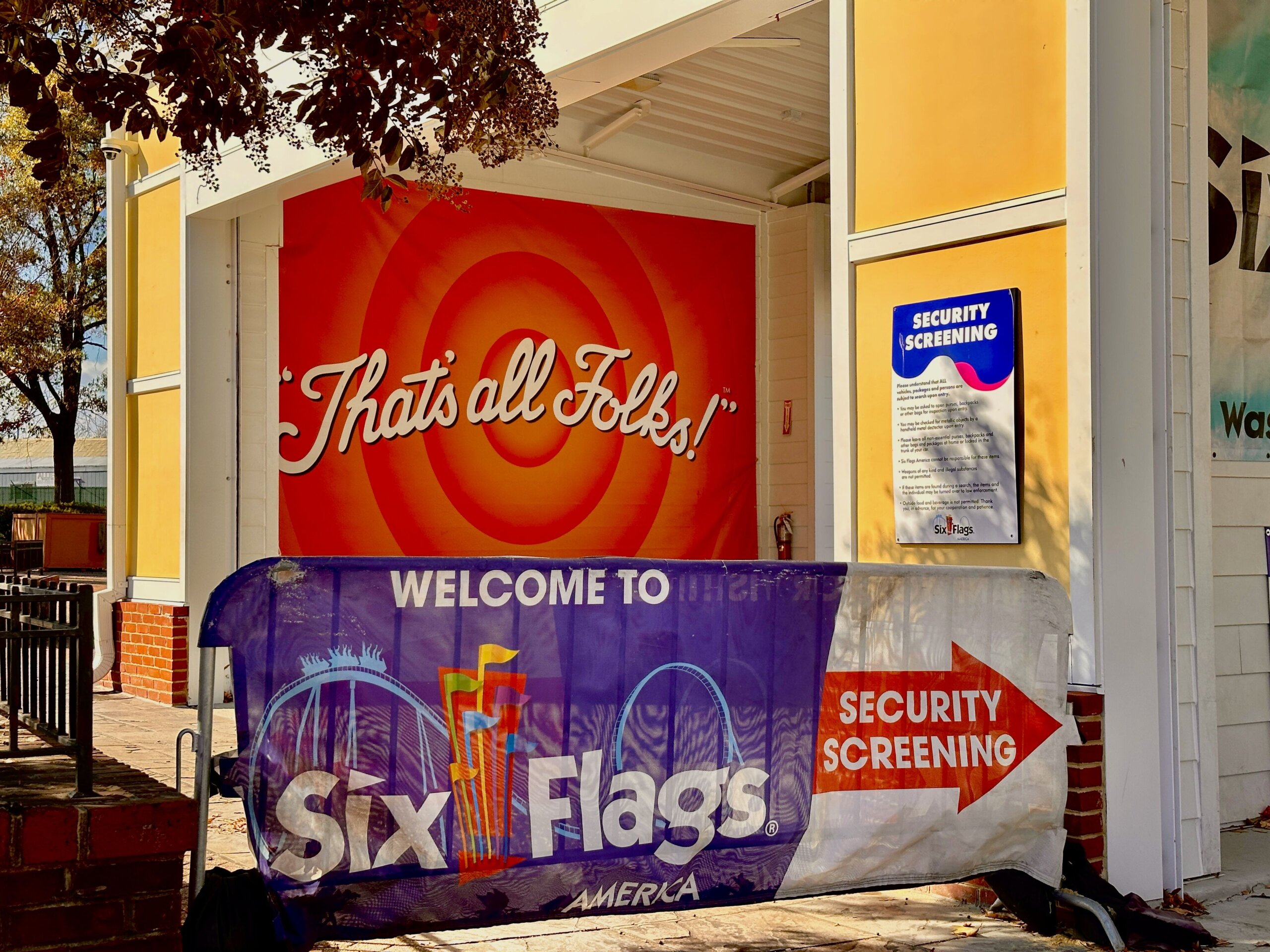 ‘That’s all, folks’: Thrill-seekers say goodbye to Six Flags America in Prince George’s County