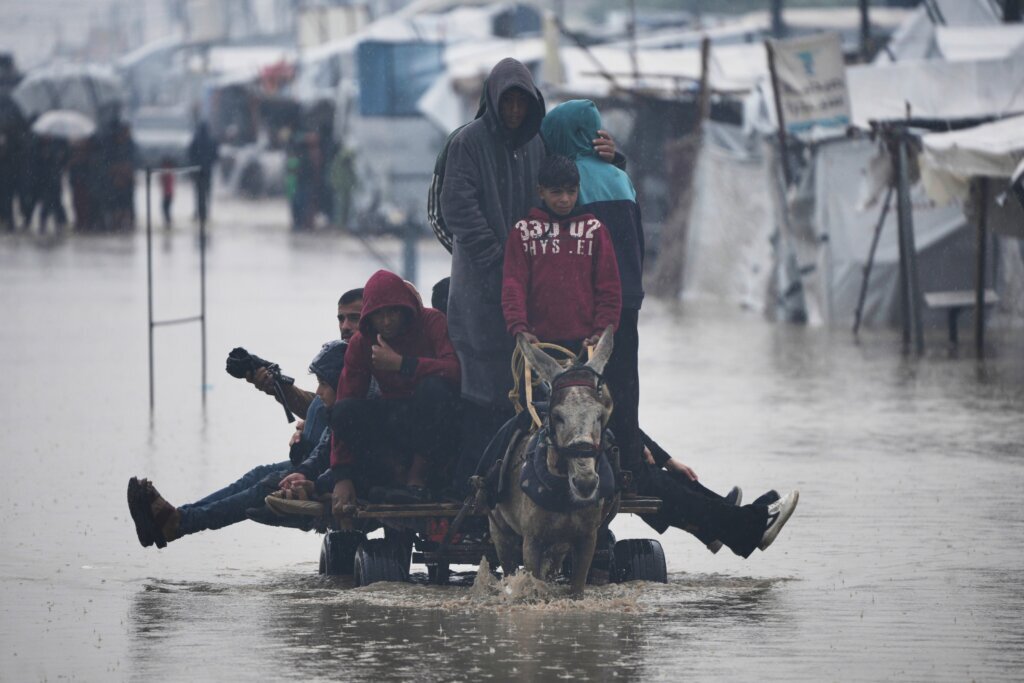 A winter storm chills Gaza and floods tent camps, exposing aid failures
