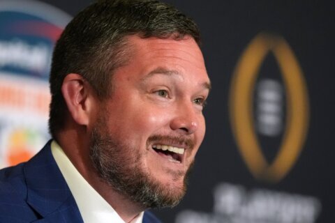 As CFP plods along, transfers and coaching moves don’t wait. Oregon’s Dan Lanning wants change