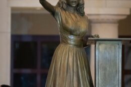 Congress Virginia Statue