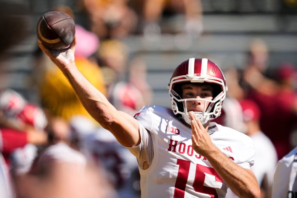 Indiana’s Fernando Mendoza adds another major award with Davey O’Brien as nation’s top QB