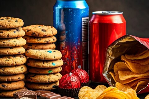 San Francisco demanda a 10 empresas que producen alimentos ultraprocesados