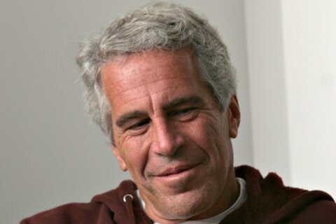 Departamento de Justicia comienza a publicar los archivos sobre investigación a Epstein