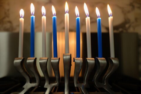 ¿Qué es Janucá? Lo que debes saber sobre la festividad judía  que dura ocho noches
