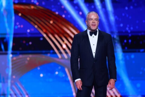 México emite orden de arresto contra copropietario de Miss Universo; temen que huya del país