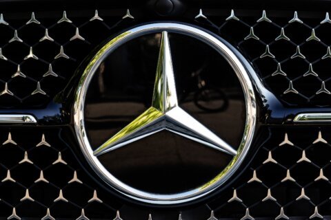 Mercedes Benz pagará $149 millones tras acusaciones de por emisiones contaminantes