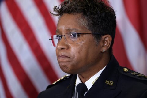 Informe de la Cámara Baja acusa a jefa de la policía de D.C. de manipular datos sobre crimen