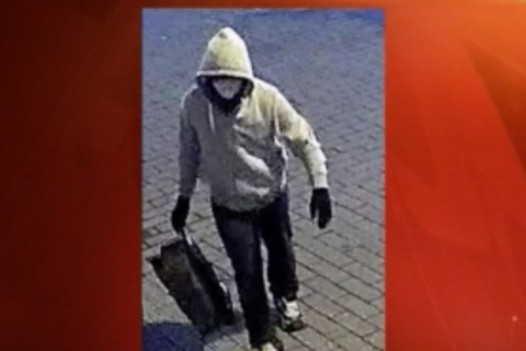 Arrestan a sospechoso en caso de bombas caseras en Washington D.C. en enero de 2021