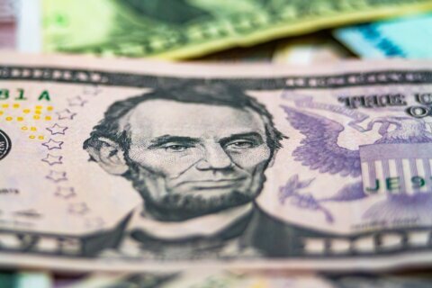 La economía de EEUU creció 4.3% en el tercer trimestre de 2025