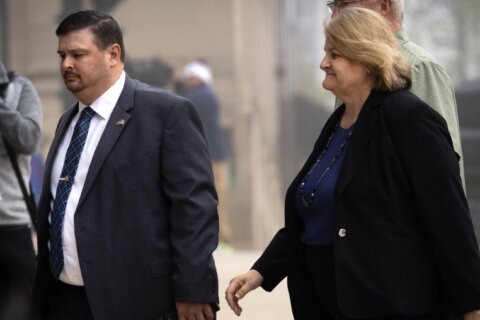 Jurado declara culpable a jueza de Wisconsin por ayudar a inmigrante a evadir agentes federales