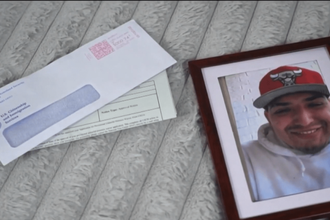 Perdón migratorio para hispano que murió tras tiroteo en sede de ICE