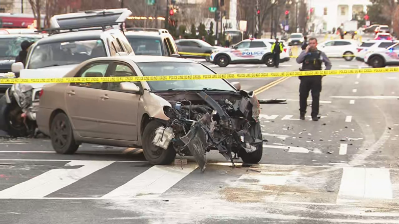 Pedestrian killed in multivehicle crash near White House