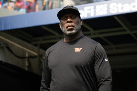 Washington RB coach Anthony Lynn interviews for Browns head coach opening