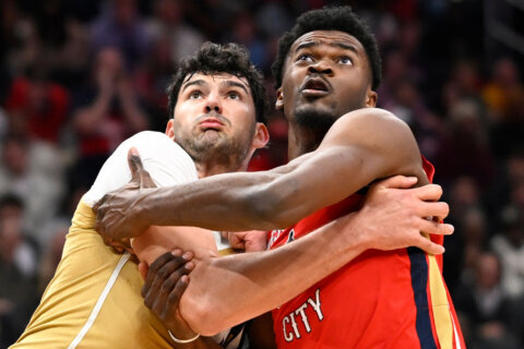 Murphy scores 35, Queen has triple-double as Pelicans snap 9-game skid with 128-107 win over Wizards