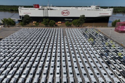 As Trump talks tariffs, his Argentine ally welcomes a shipload of Chinese EVs for the first time