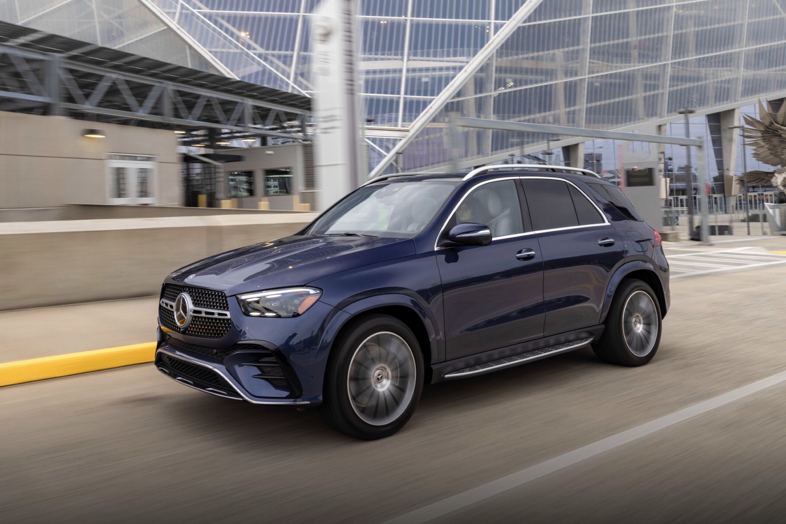 BMW X5 vs. Mercedes-Benz GLE: Which Luxury Plug-in Hybrid...