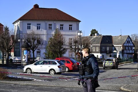 1 dead and 6 wounded in Czech town hall shooting