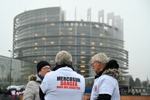 EU lawmakers vote to hold up Mercosur trade agreement over legal concerns