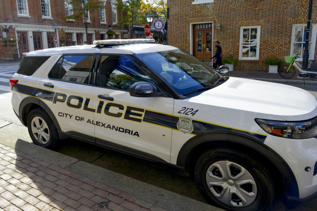 Man dead after shooting at Alexandria apartment complex, police say