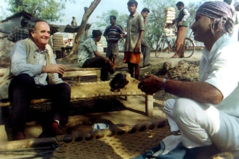 Mark Tully, BBC correspondent known as the ‘voice of India,’ dies at 90