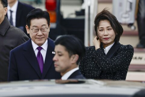 Japan-South Korea summit to discuss economy and regional challenges