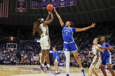 Kentucky, Vanderbilt into top 10 in women’s AP Top 25 after 4 of top 10 teams fall; UConn, Texas 1-2