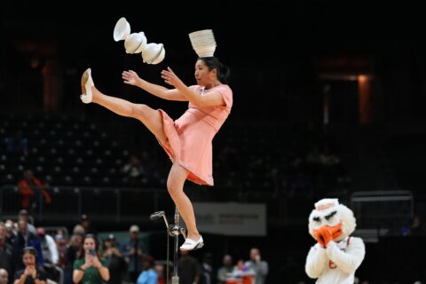 ‘I didn’t quit’: Acrobat Red Panda captivates crowd at halftime in College Park
