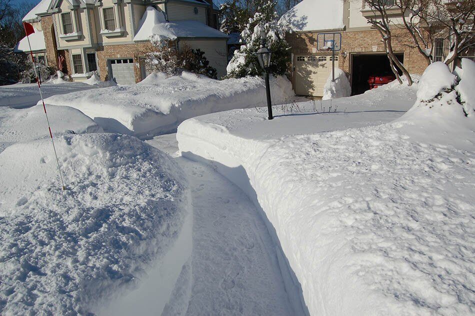 path shoveled in snow in ashburn 2003