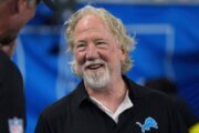 'West Wing' actor Timothy Busfield turns himself in to face child sex abuse charges in New Mexico