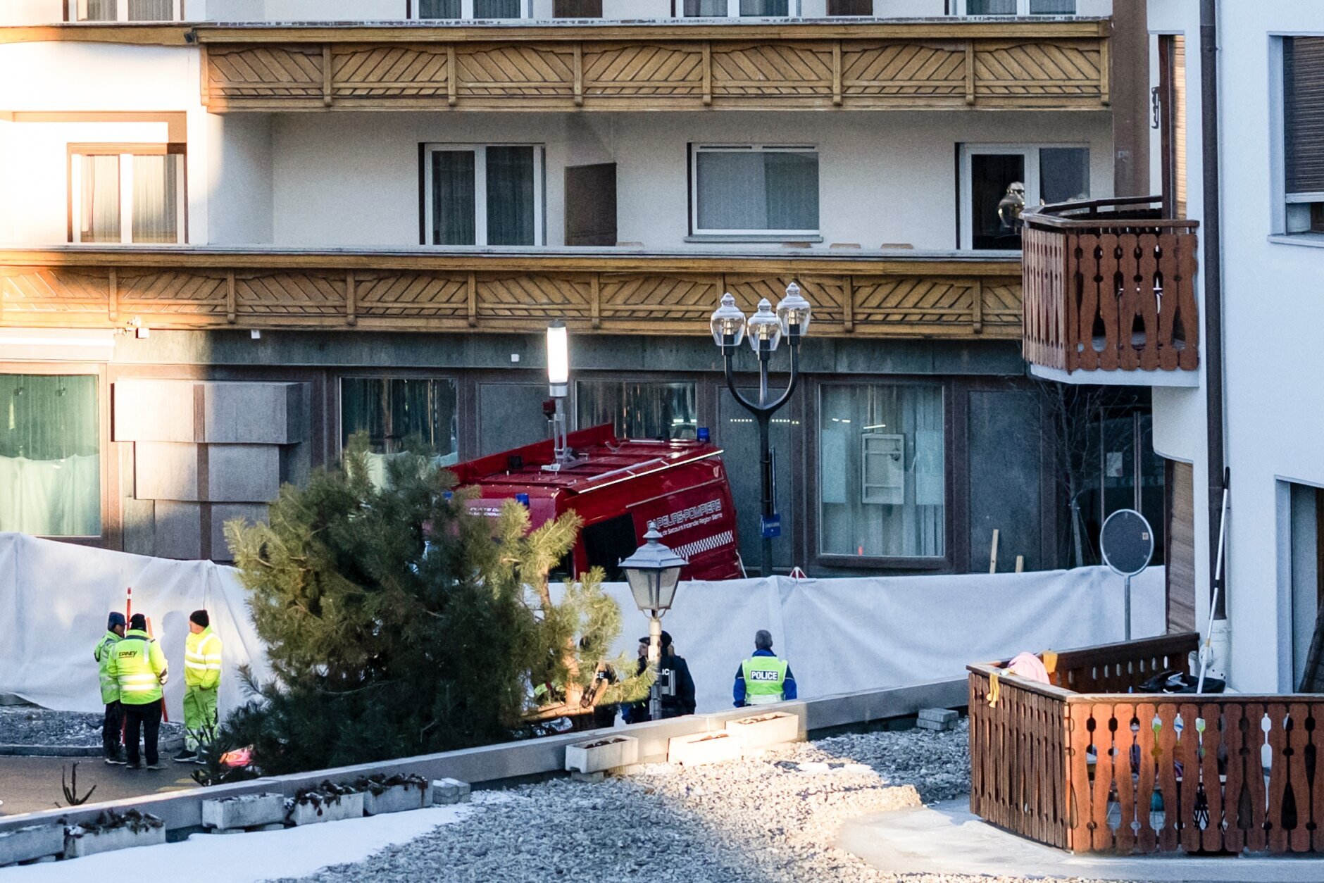 About 40 people dead and 115 injured in fire at Swiss Alpine bar ...