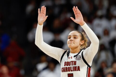 No. 2 South Carolina women beat No. 4 Texas 68-65 to avenge only loss